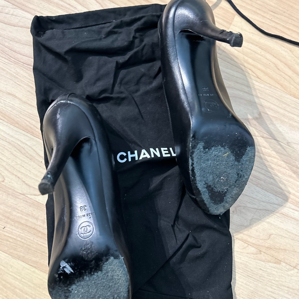 Chanel Pumps -USED AUTHENTIC - Picture 8 of 9
